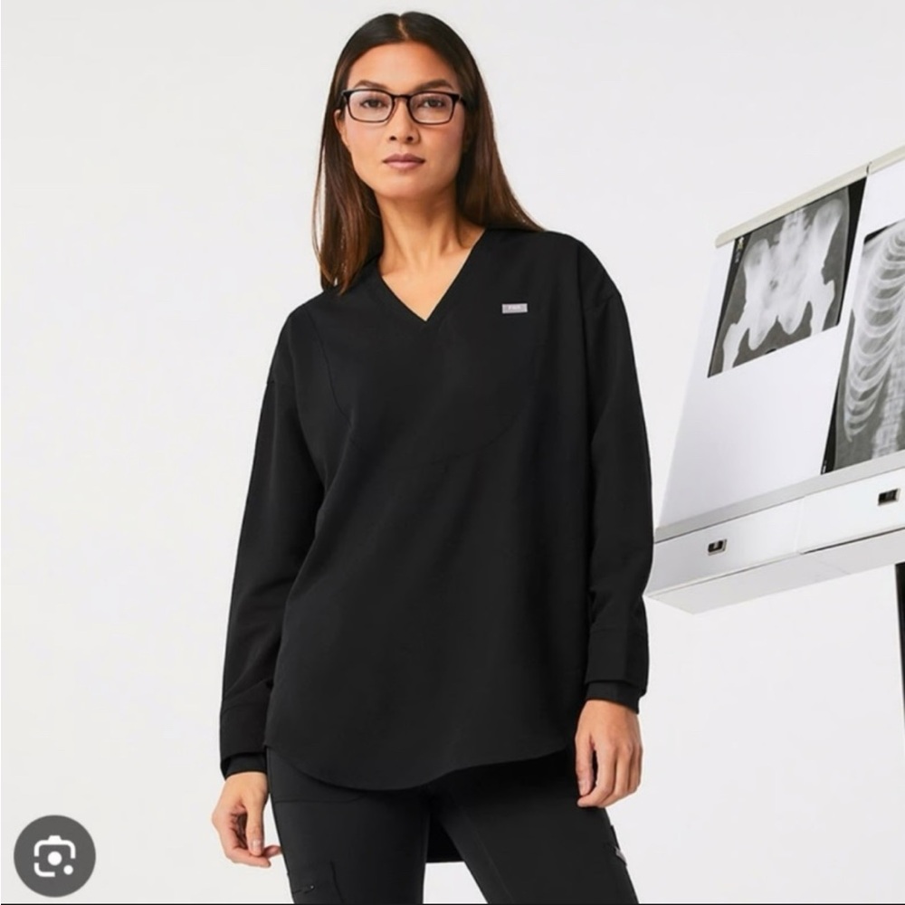 Figs Women's Black V-Neck Tunic